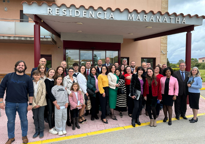 Castellón Ribelles Comíns visita la residencia Maranatha