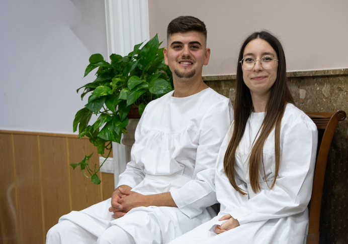 Patricia y Osher se bautizan en Castellón-Lepanto
