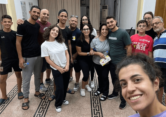 Escuela Adventista en Beirut alberga familias en medio de la crisis