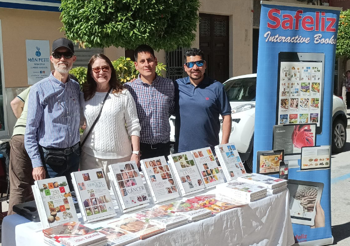 Iglesia de Villajoyosa participa en feria del libro
