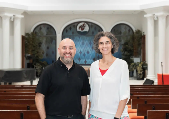 El Español: «Los adventistas viven 10 años más»