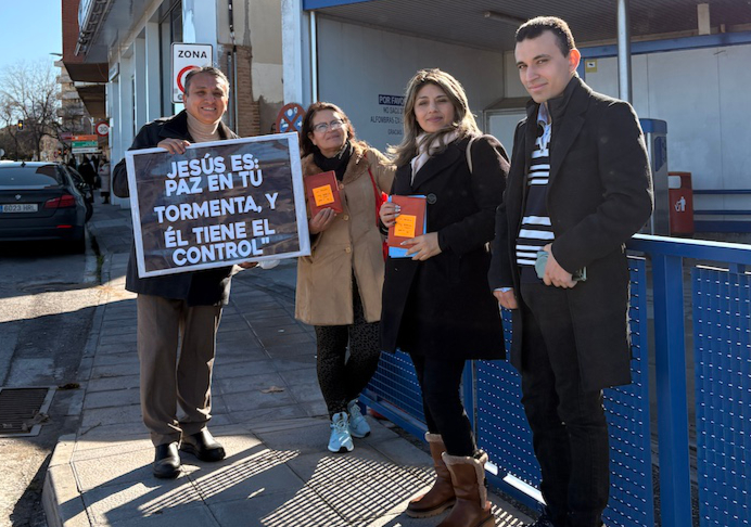 Jóvenes llevan el mensaje de Esperanza por las calles de Toledo