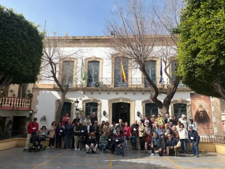 58 personas