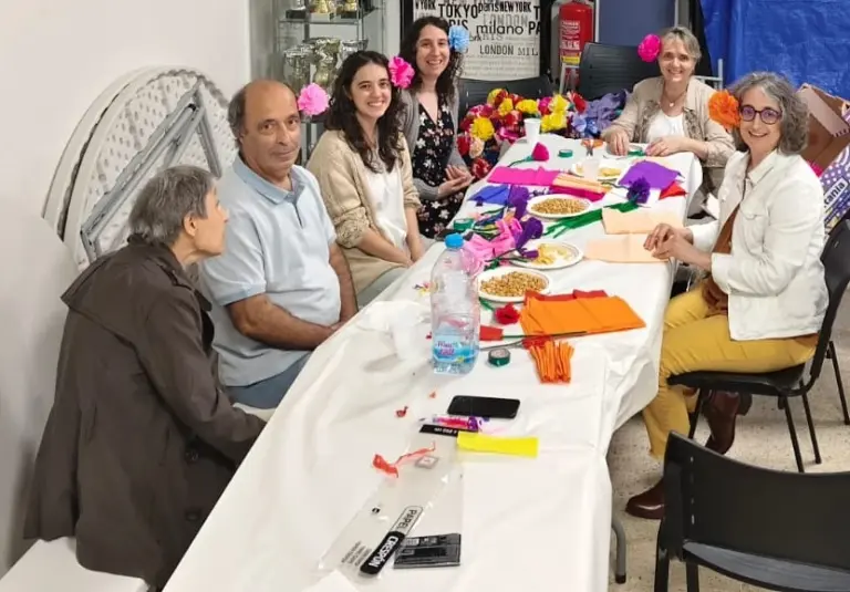 haciendo flores