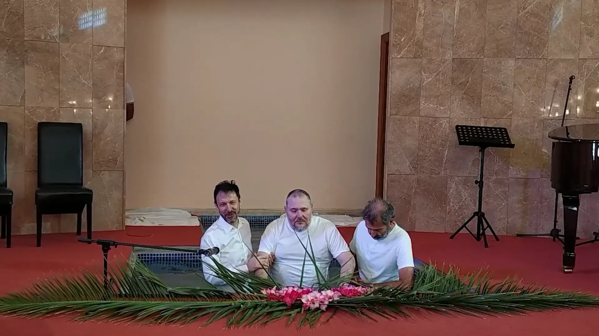 Bautismo iglesia adventista Reus: David, Emilse y Adela