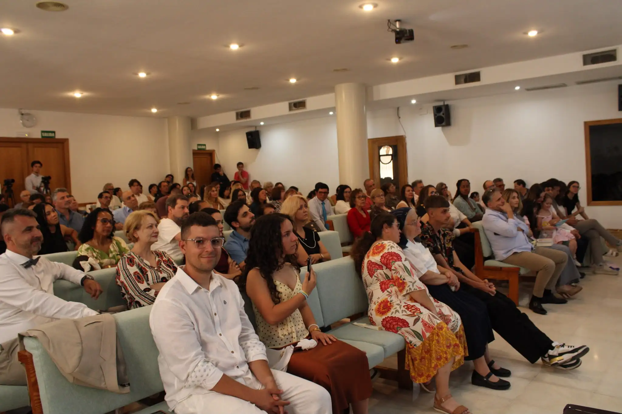 Bautismo iglesia adventista Elche Raval: fe y unidad