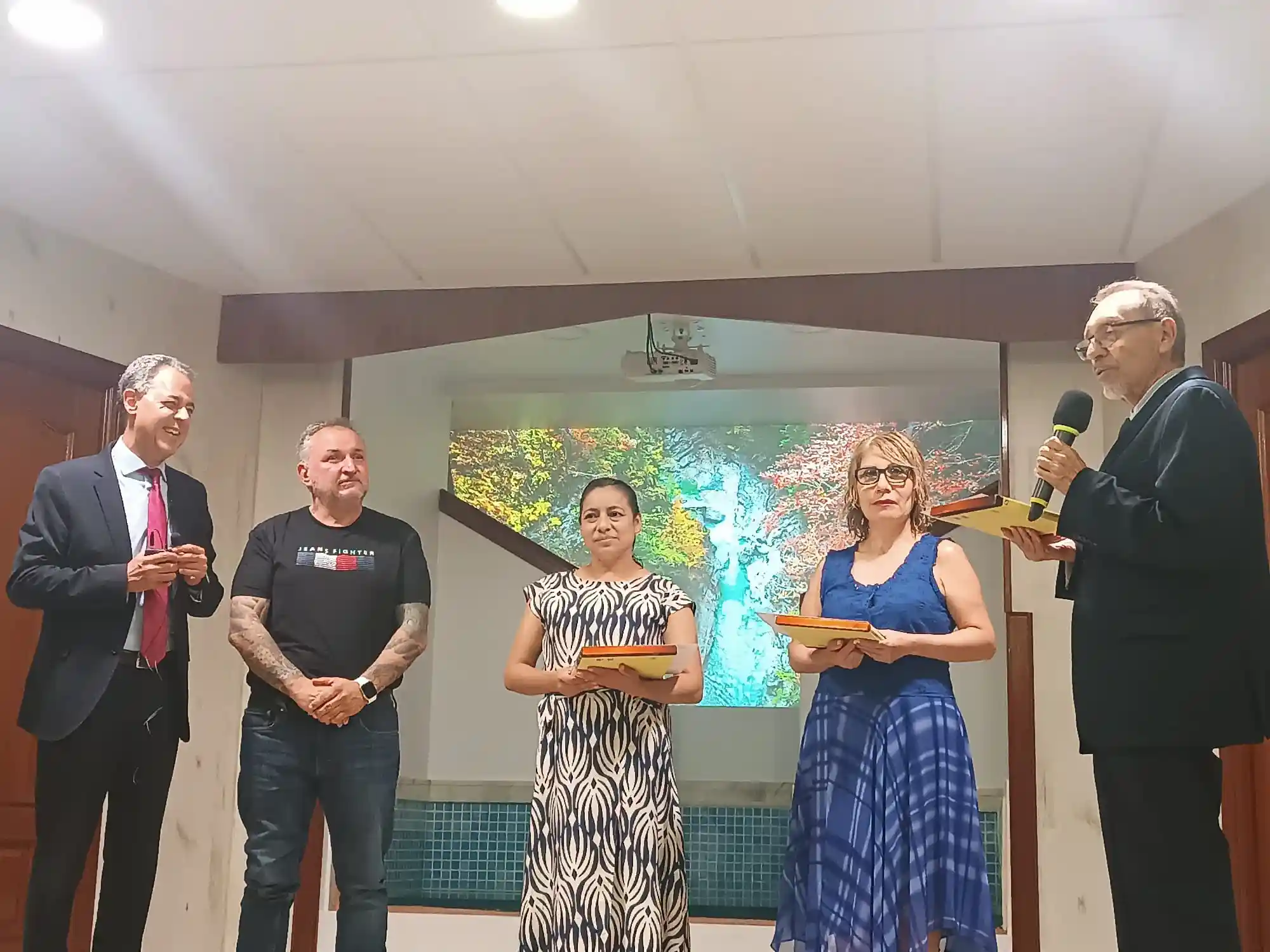 Bautismos IASD Madrid-Aluche: tres almas para Dios