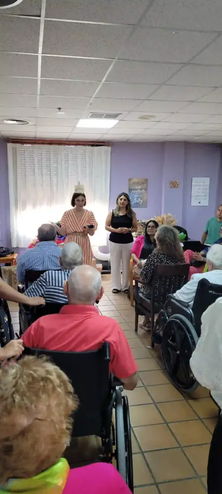 JAE Toledo visita el Geriátrico Maranatha en Magán