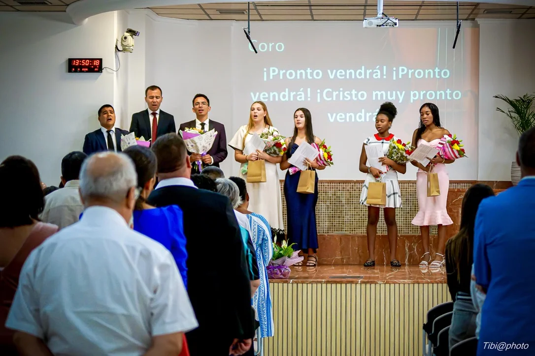Bautismos en Castellón: jóvenes sellan su entrega a Jesús