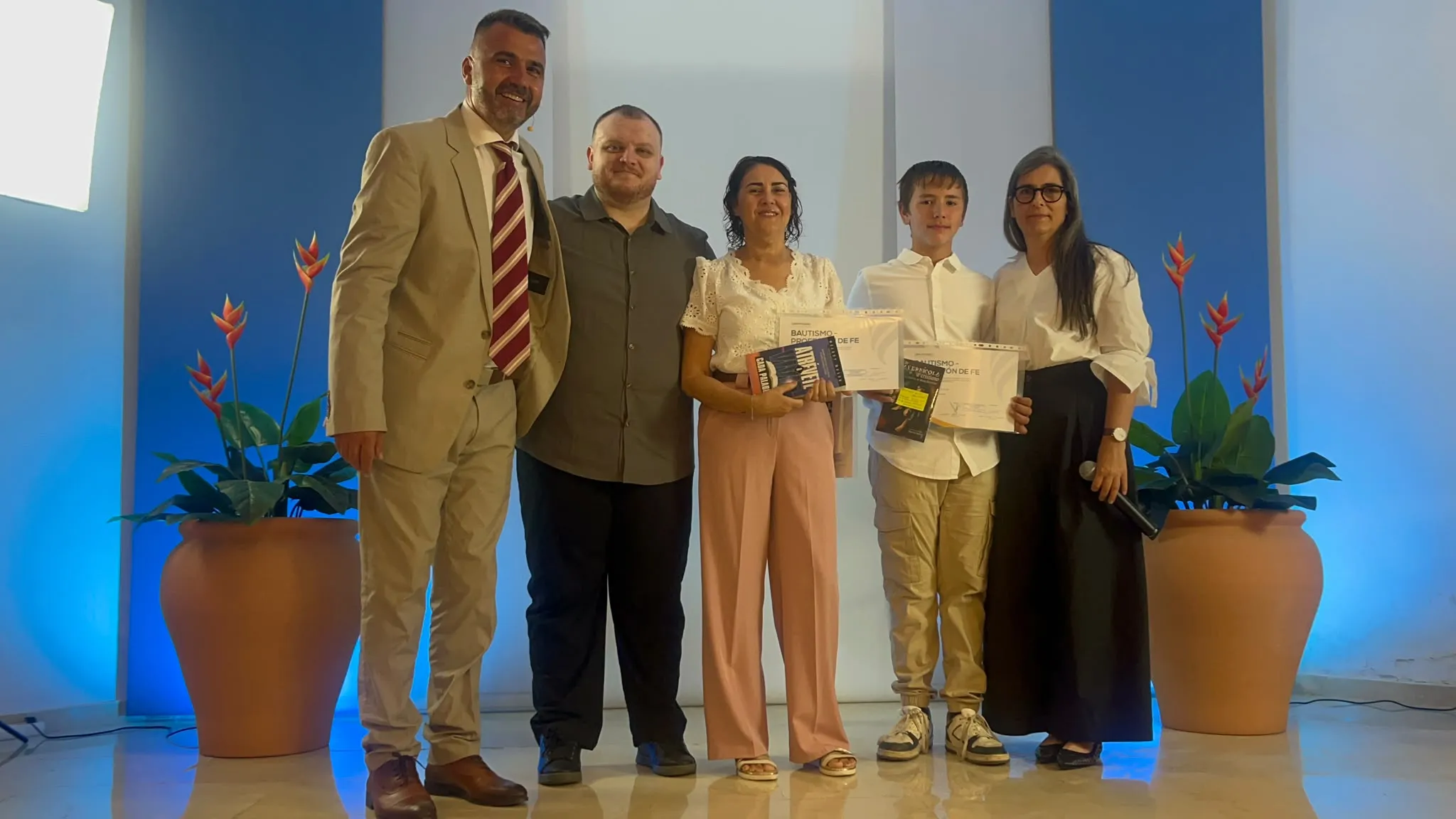 Bautismos Raval Elche: tres historias, un mismo Dios