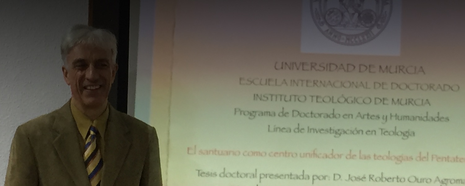 El profesor de la FAT, Roberto Ouro, obtiene su segundo doctorado