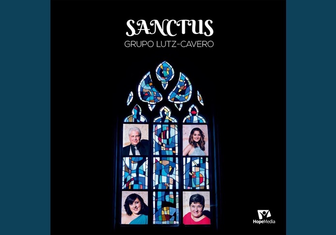 El grupo Lutz Cavero comienza la promoción de su álbum titulado Sanctus