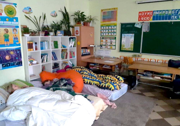 Escuelas adventistas en Ucrania, refugios de guerra