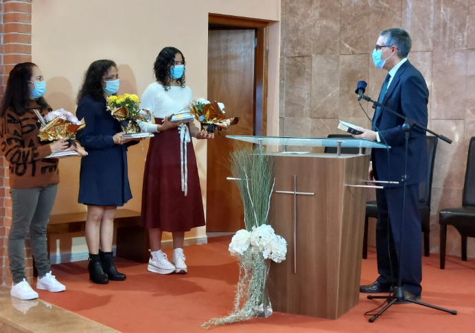 Laura, Luz y Ony se bautizan en Reus