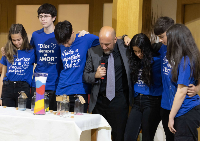 6 jóvenes se bautizan en Murcia